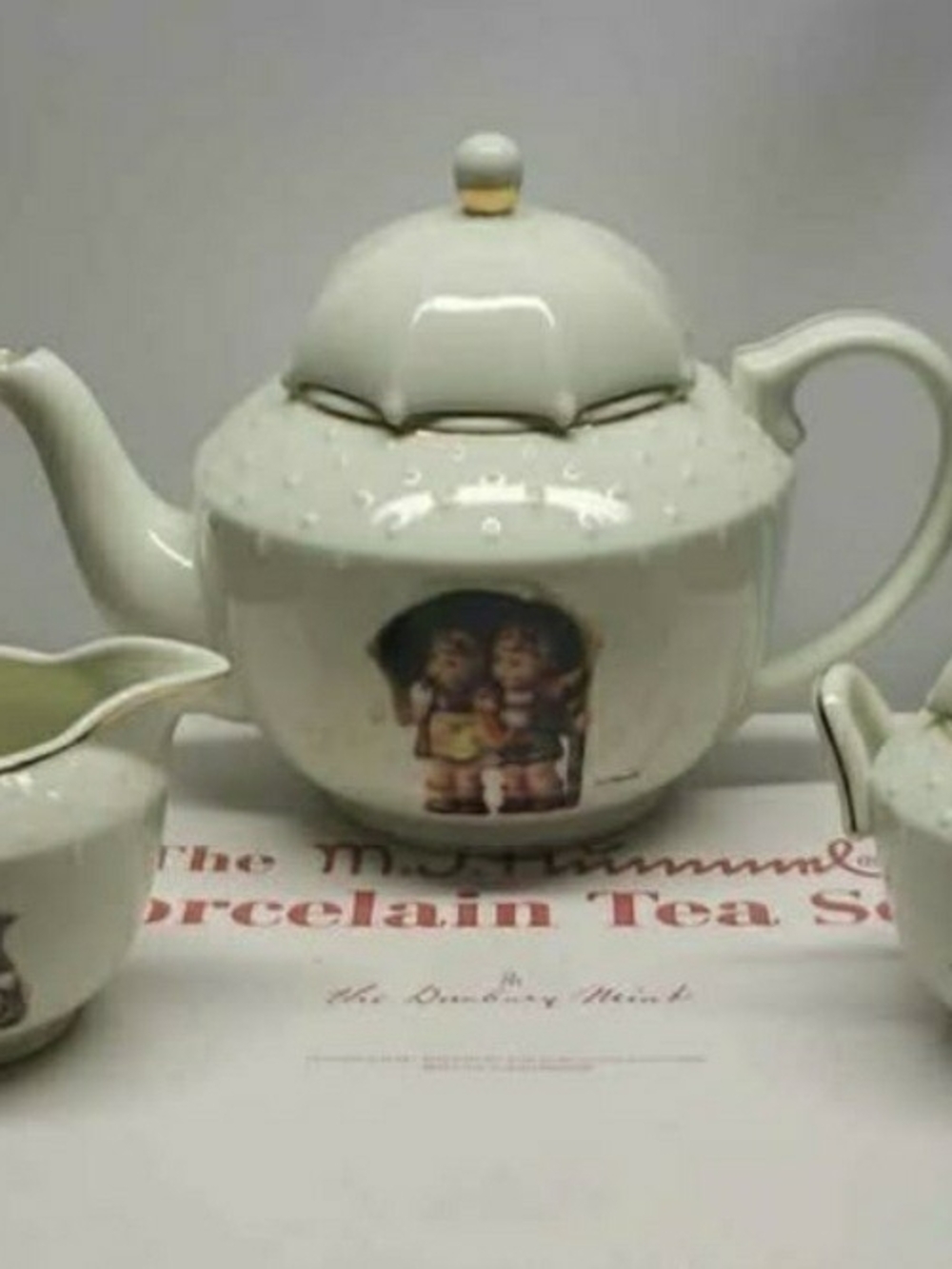 Vintage The M.J. Hummel Porcelain Tea Set Teapot 3 Piece Danbury Mint New Box